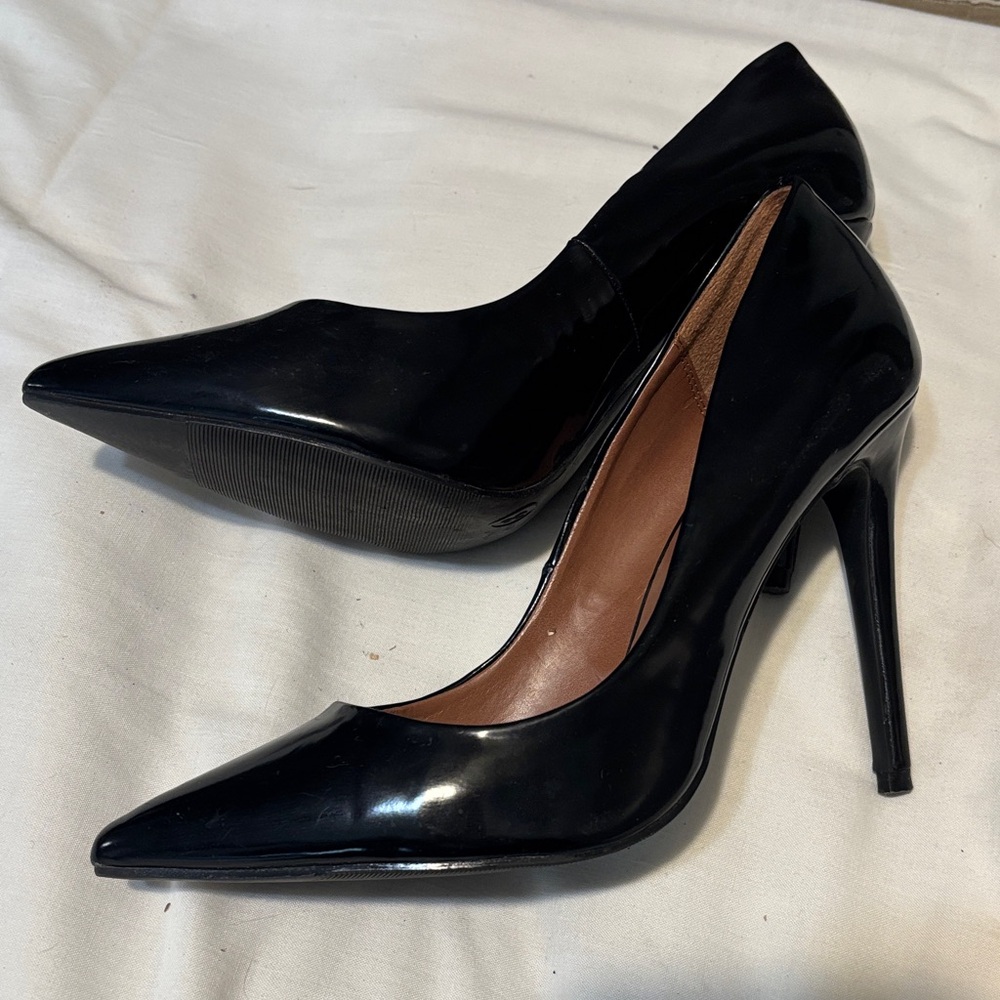 Candie's Glossy Black High Heels